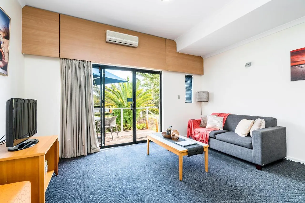 アパート 9 Fine Resort Rest 1Br Spaparkingpool パース